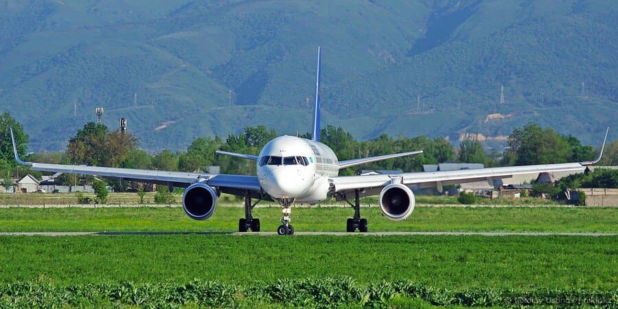 Air Astana Boeing 757