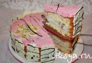 Торт "Бананово-клубничное искушение"