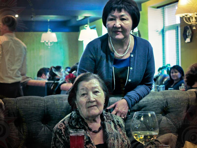 http://res.cloudinary.com/dokvwv8i9/image/upload/v1426677604/prazdniki/70vesna/02/22.jpg