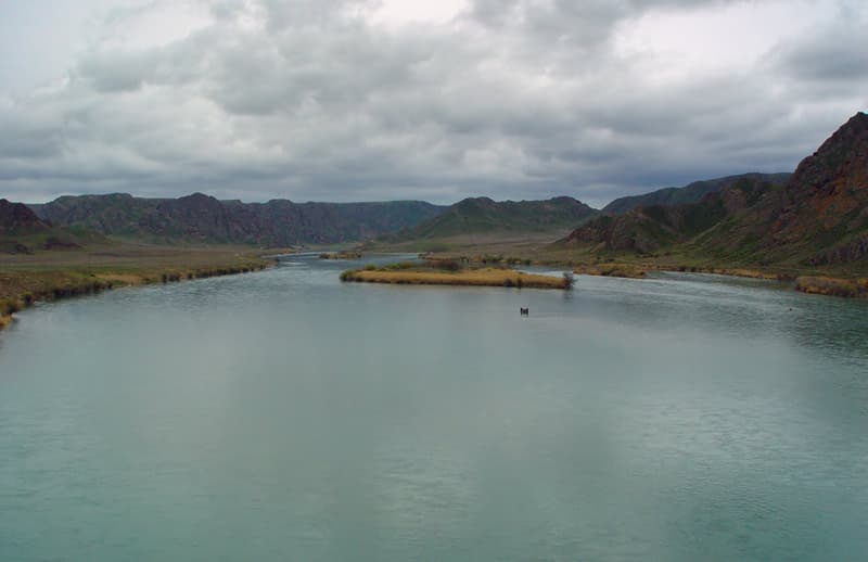 File:River-ili-1.jpg