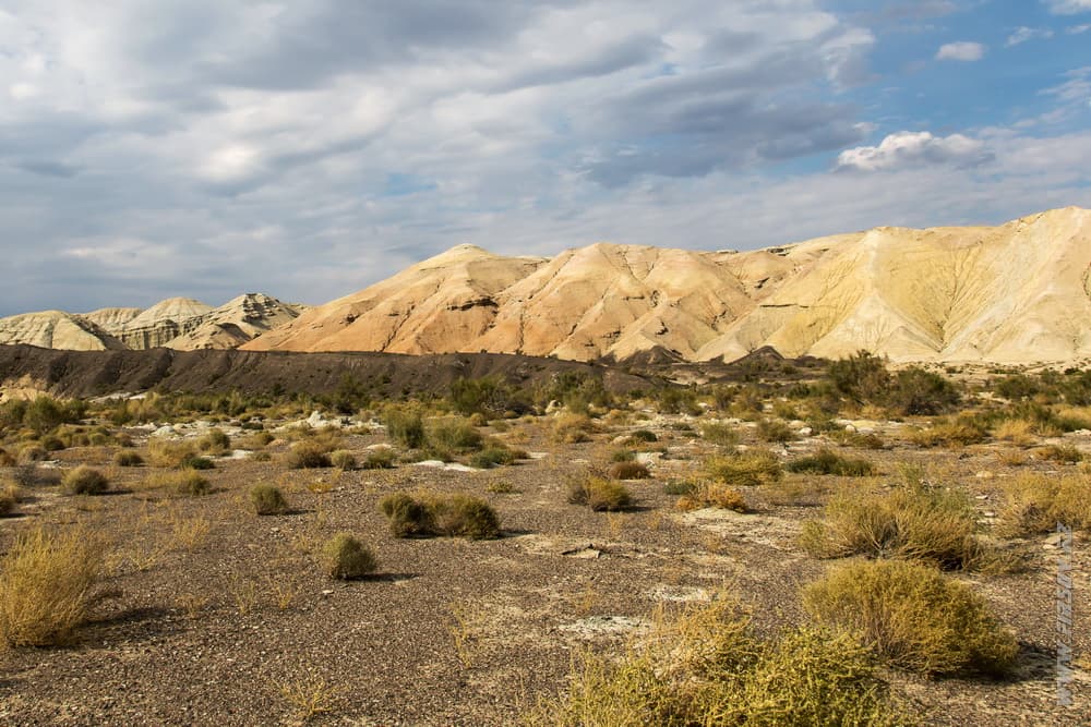 Aktau 30.JPG Aktau 30.JPG