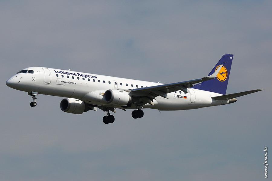 Embraer_ERJ-190_D-AECC_Lufthansa_Regional_zps0a0e8fc5.JPG