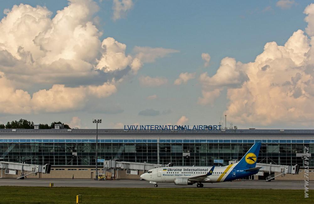 Lviv_airport 45.JPG