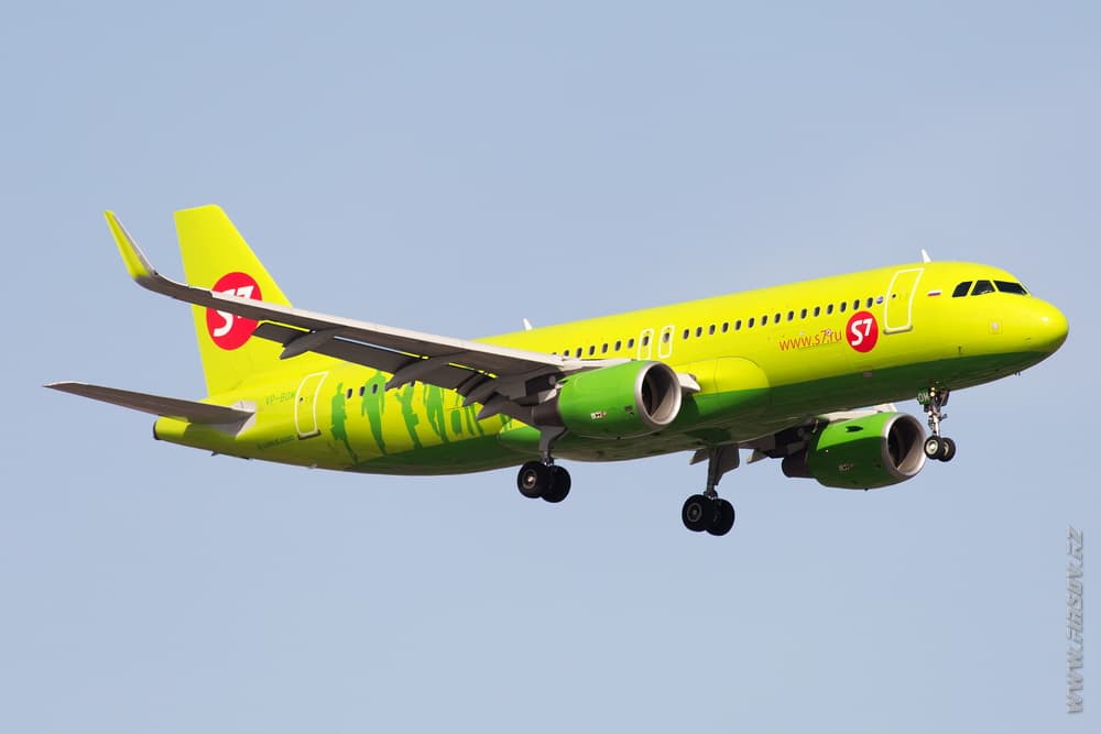 A-320_VP-BOM_S7_1_IKT.JPG A-320_VP-BOM_S7_1_IKT.JPG