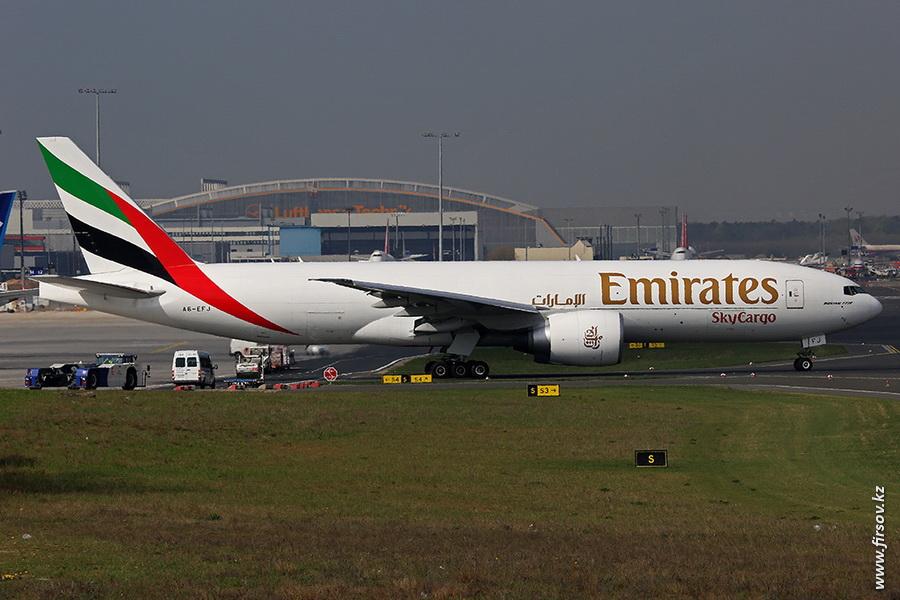 B-777_A6-EFJ_Emirates_SkyCargo_zpsa1582f73.JPG