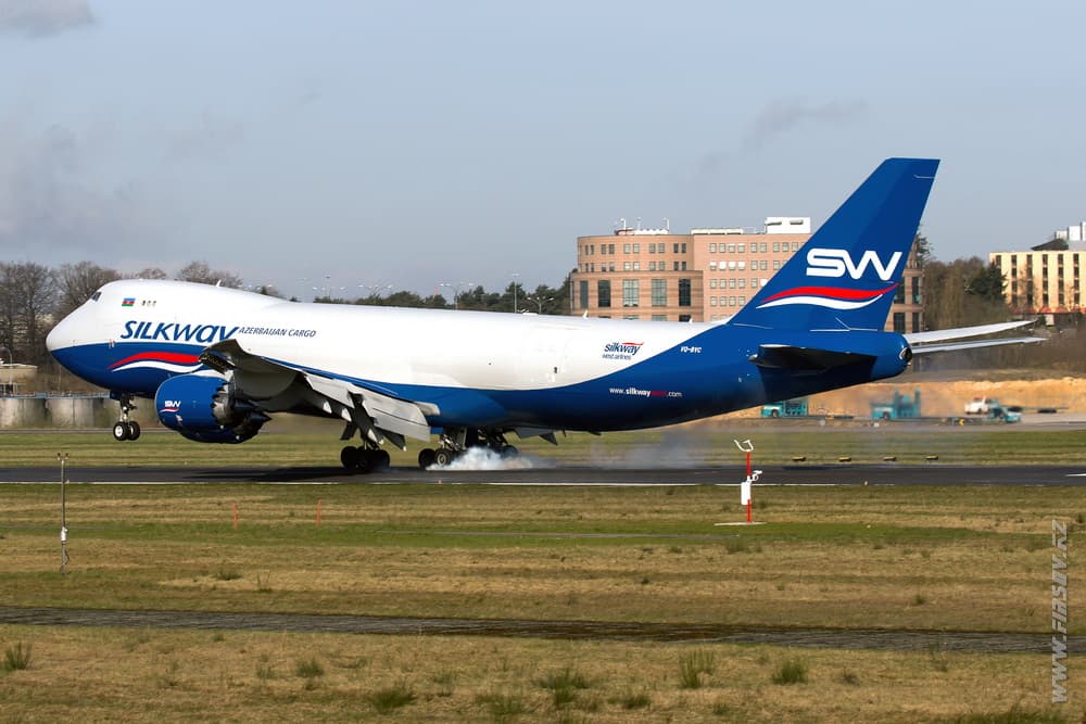 B-747_VQ-BVC_Silk_Way_West_Airlines_5_LUX_ .JPG B-747_VQ-BVC_Silk_Way_West_Airlines_5_LUX_ .JPG