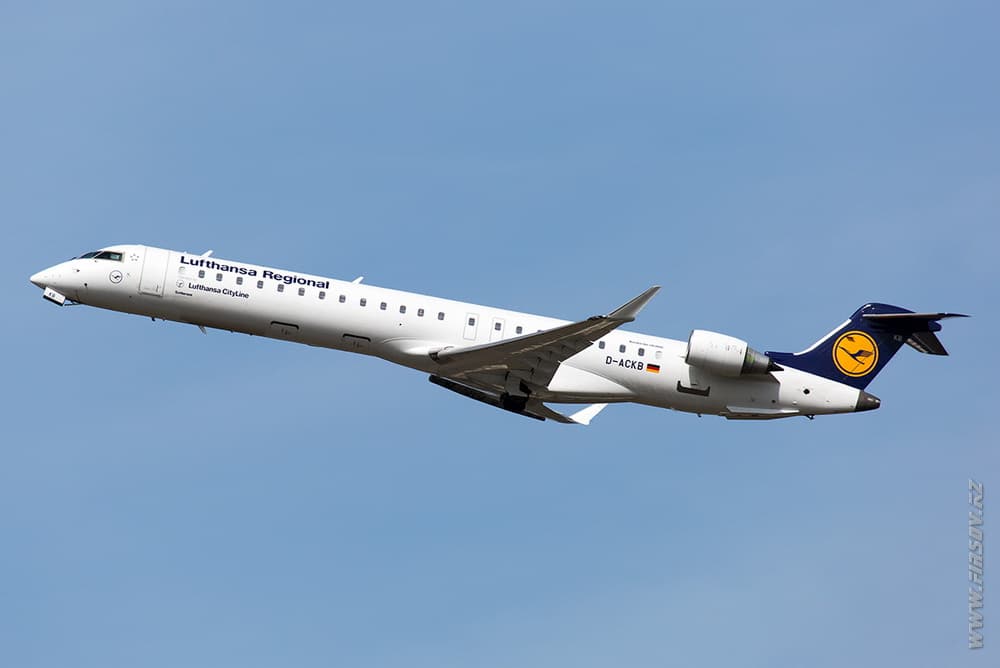 CRJ-900_D-ACKB_Lufthansa_Regional_1_LUX_for_ .JPG CRJ-900_D-ACKB_Lufthansa_Regional_1_LUX_for_ .JPG