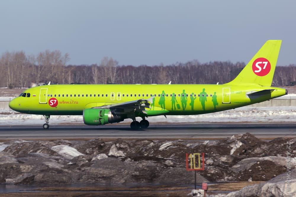 A-320_VQ-BDT_S7.JPG A-320_VQ-BDT_S7.JPG