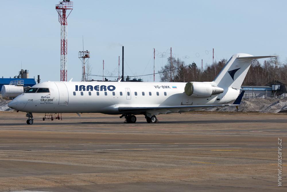 CRJ-200_VQ-BMK_Iraero_1_IRK.JPG