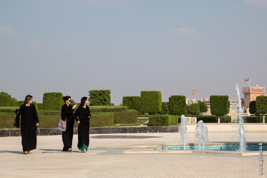 Abu-Dhabi17.JPG Abu-Dhabi17.JPG