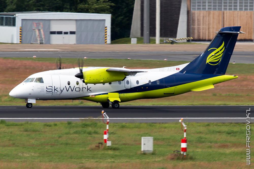 Dornier-328_HB-AEO_SkyWork_Airlines_1_TXL_resize.jpg