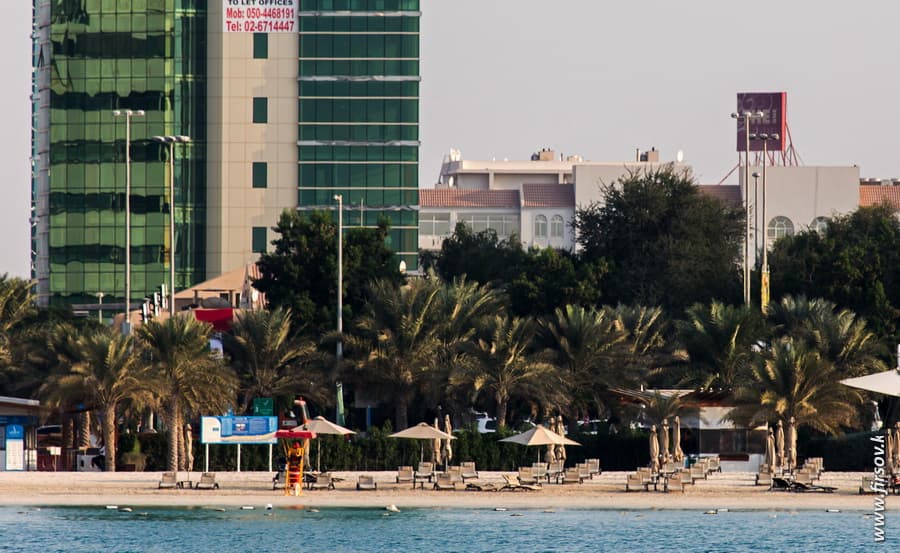 Abu-Dhabi37.JPG Abu-Dhabi37.JPG