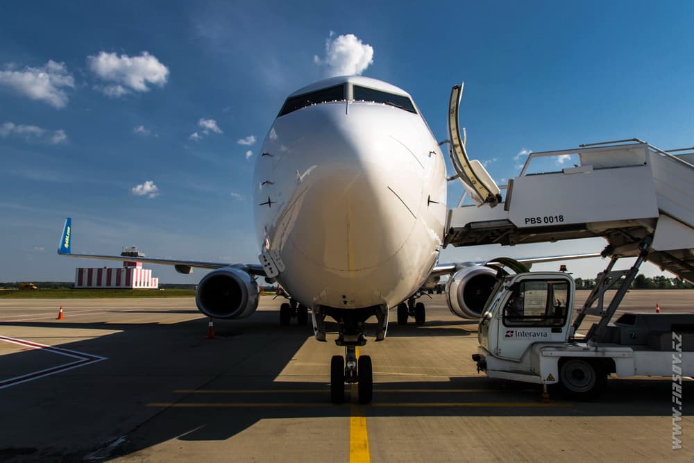 B-737_UR-PSJ_Ukraine_International_Airlines_14.JPG B-737_UR-PSJ_Ukraine_International_Airlines_14.JPG