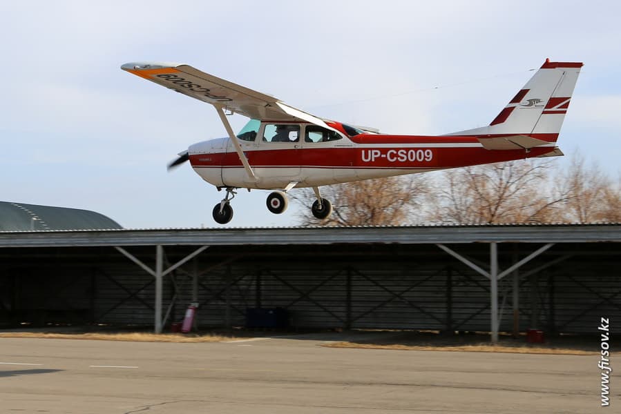 Aviaclub36.JPG Aviaclub36.JPG