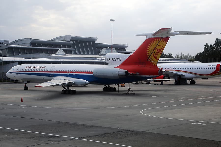 Tu-154_EX-85718_Kyrgyzstan_Airlines_1_FRU.JPG Tu-154_EX-85718_Kyrgyzstan_Airlines_1_FRU.JPG