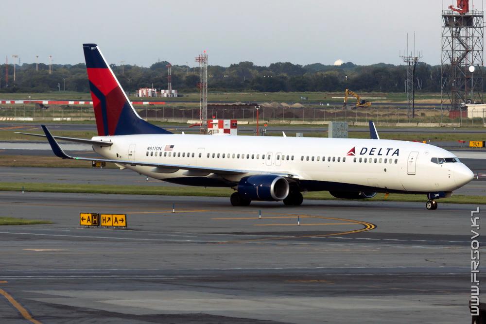 B-737_N817DN_Delta_Air_Lines_1_JFK_resize (2).jpg