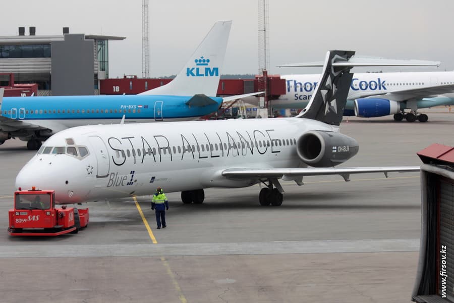 Arlanda_spotting2_zps3fb5818a.JPG Arlanda_spotting2_zps3fb5818a.JPG