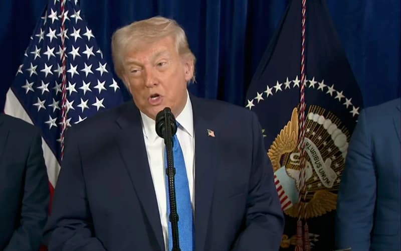 Администрация Трампа приостановит обработку иммиграционных виз для граждан 75 стран.