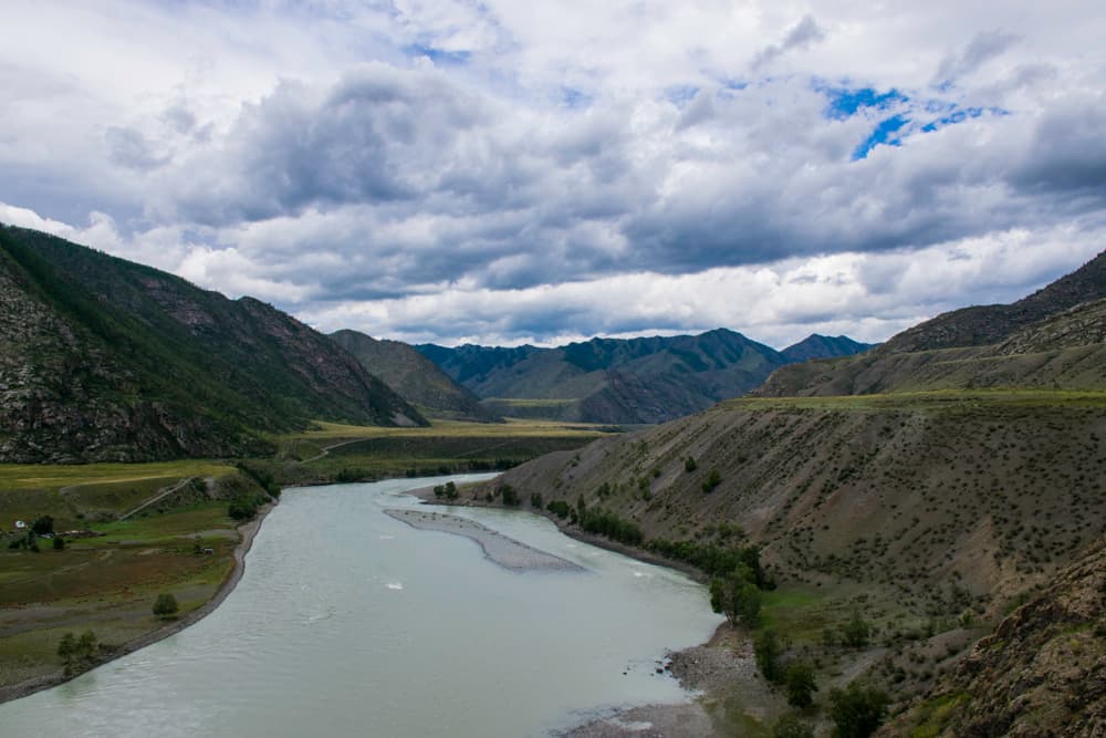 река Катунь, слияние с рекой Чуя река Катунь, слияние с рекой Чуя