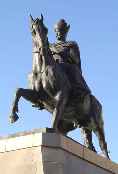 Памятник Кенесары в Астане