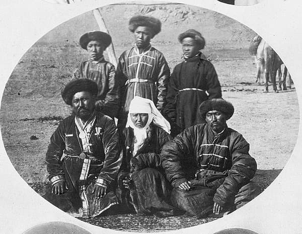 О происхождении казахских родов сарыуйсун, дулат, албан, суан, ысты, шапырашты, ошакты, сиргелы О происхождении казахских родов сарыуйсун, дулат, албан, суан, ысты, шапырашты, ошакты, сиргелы