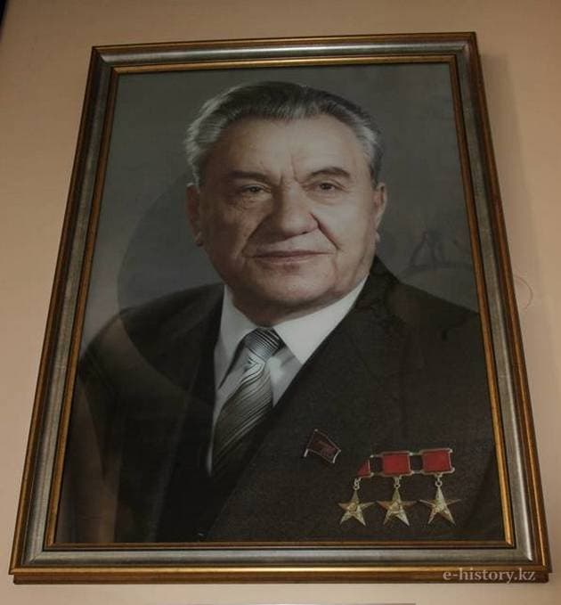 Культурная прогулка: Дом-музей Динмухамеда Ахмедовича Кунаева Культурная прогулка: Дом-музей Динмухамеда Ахмедовича Кунаева