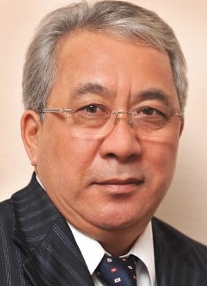 источник: http://kapital.kz/dossier/ukshebaev-murat/ источник: http://kapital.kz/dossier/ukshebaev-murat/