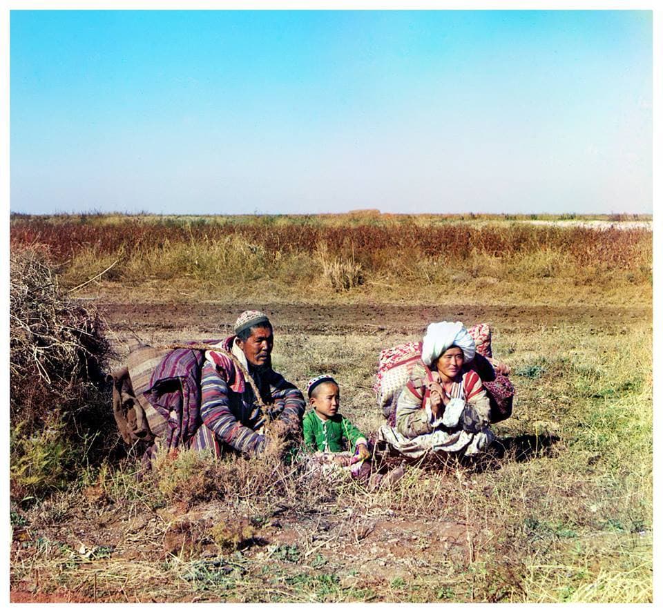 Фото 1 "Кочующие киргизы. Голодная степь. Сырдарьинская область", 1911 год, реставратор Duffy's Tavern. Фото 1 "Кочующие киргизы. Голодная степь. Сырдарьинская область", 1911 год, реставратор Duffy's Tavern.