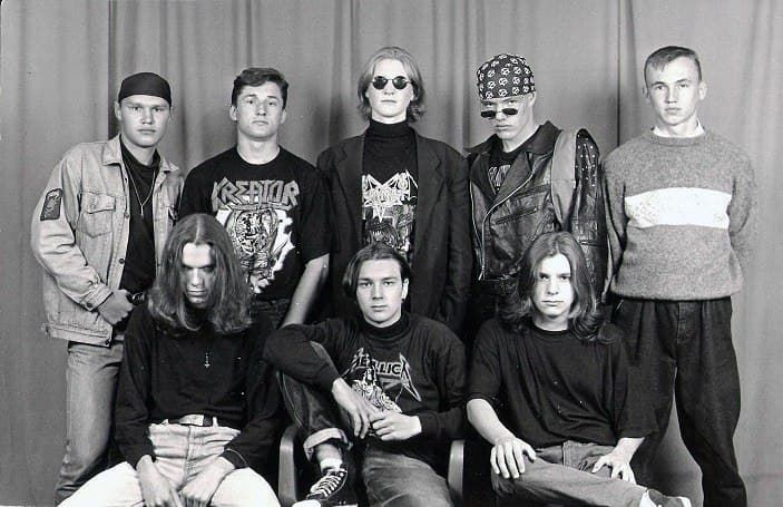 1994 год. Моя тусовка. Найдите меня на фото.