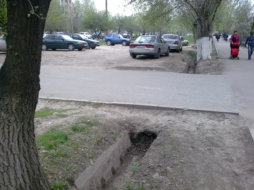 улица Момышулы в городе Алматы улица Момышулы в городе Алматы