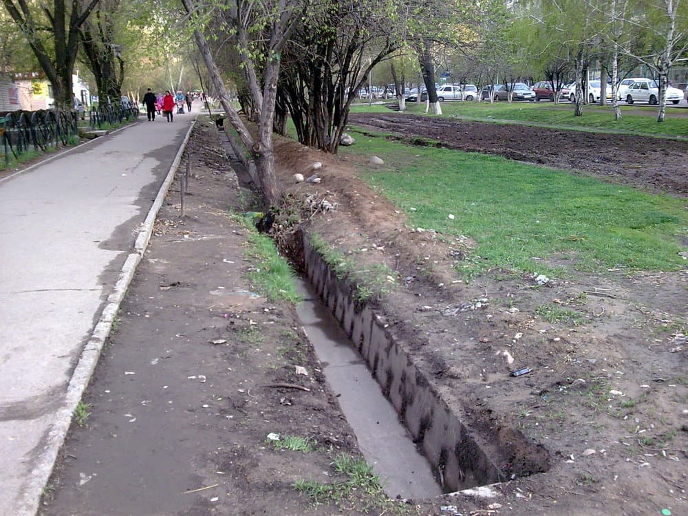 улица Момышулы в городе Алматы улица Момышулы в городе Алматы