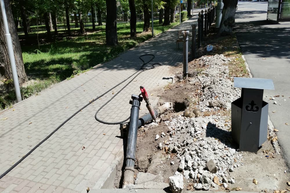 Снос чугунной ограды в парке им.Дзержинского расположенном на Кабанбай батыра угол Наурызбай батыра Снос чугунной ограды в парке на Кабанбай батыра угол Наурызбай батыра, уничтожение парка им.Дзержинского Алматы, уничтожение парка сосновый алматы, уничтожение парков алматы, снос парковых оград алматы, акимат алматы снос парковых оград, акимат алматы снос чугунных ограды, парковые ограждения снос алматы, акимат алматы снос ограждений парков, аким алматы байбек ограды парков, алматинские парки ограждения, ограды алматинских парков, чугунные ограды алматы, парковые ограды алматы, чугунные ограждения алматы, парки алматы, чугунные ограды демонтаж алматы, парковые территории алматы, алматы туризм, благоустройство алмат акимат, парк сосновый алматы, парк калинина дзержинского алматы, ограды парков алматы, уничтожение парка на Кабанбай батыра угол Наурызбай батыра, парк у уйгурского театра алматы, благоустройство алматы акимат, акимат алматы скверы и парки, байбек алматы, аким алматы итоги работы, аким байбек итоги работы, деятельность акима байбека алматы, итоги деятельности байбека алматы, роман шнайдерман алматы, парк роман шнайдерман, пешеходные зоны шнайдерман роман, парки скверы реконструкция алматы акимат, вырубка деревьев алматы, роман шнайдерман портфолио, проект роман шнайдерман, экология алматы, парки и скверы алматы, дорожки алматы, пешеходные зоны алматы, улицы алматы, алматы, уничтожение деревьев алматы, уничтожение парка на Кабанбай батыра угол Наурызбай батыра, парк у Уйгурского театра, деятельность акимата алматы, акимат экология алматы, алматинская экология, алматинские парки акимат алматы, проекты романа шнайдермана алматы, дизайнер роман шнайдерман, архитектор роман шнайдерман, шнайдерман роман архитектор алматы, улицы роман шнайдерман