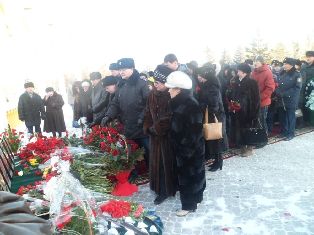 нескончаемый поток...