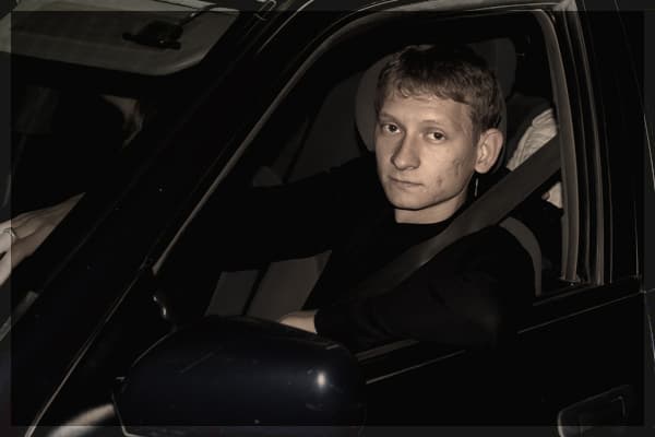 Лёха с машиной Лёха с машиной