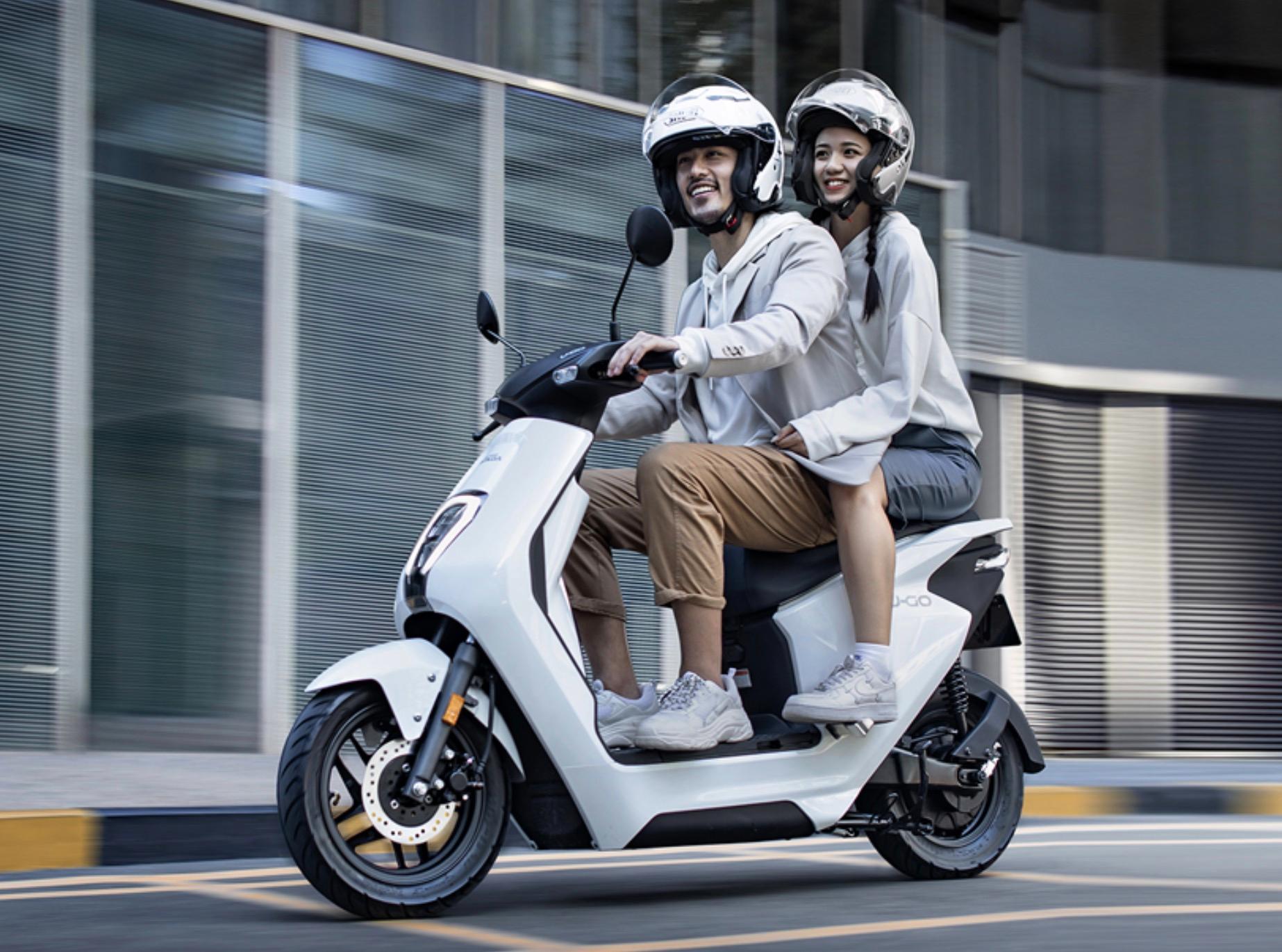 Японский электрический скутер с ценой 1150 долларов. Представлен Honda U-Go