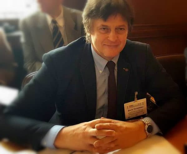 Борис Гуселётов